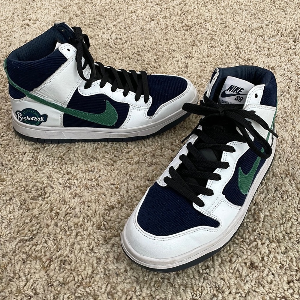 Nike Dunk PRM EMB “Sports Specialties” # DH0953-400 White/Navy/Green Women’s 9.5